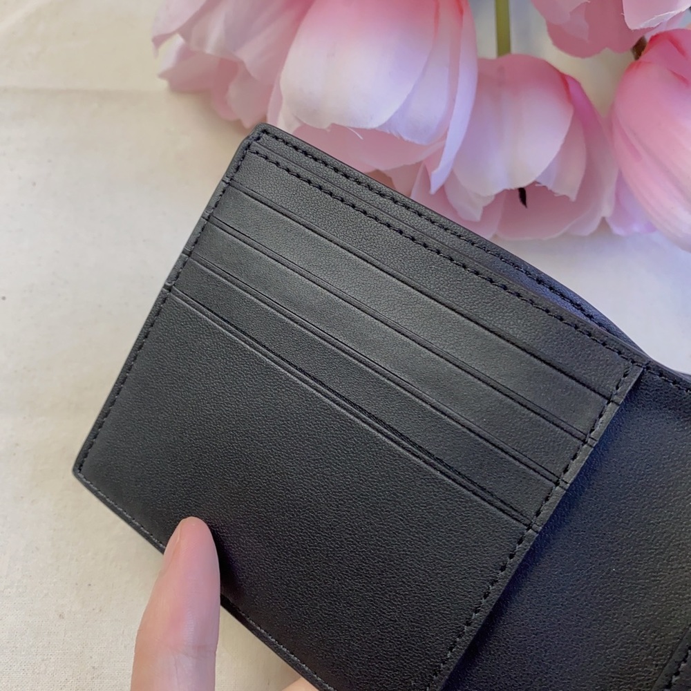 Coach Compact Id Wallet In Signature Canvas - Picture 3 of 9